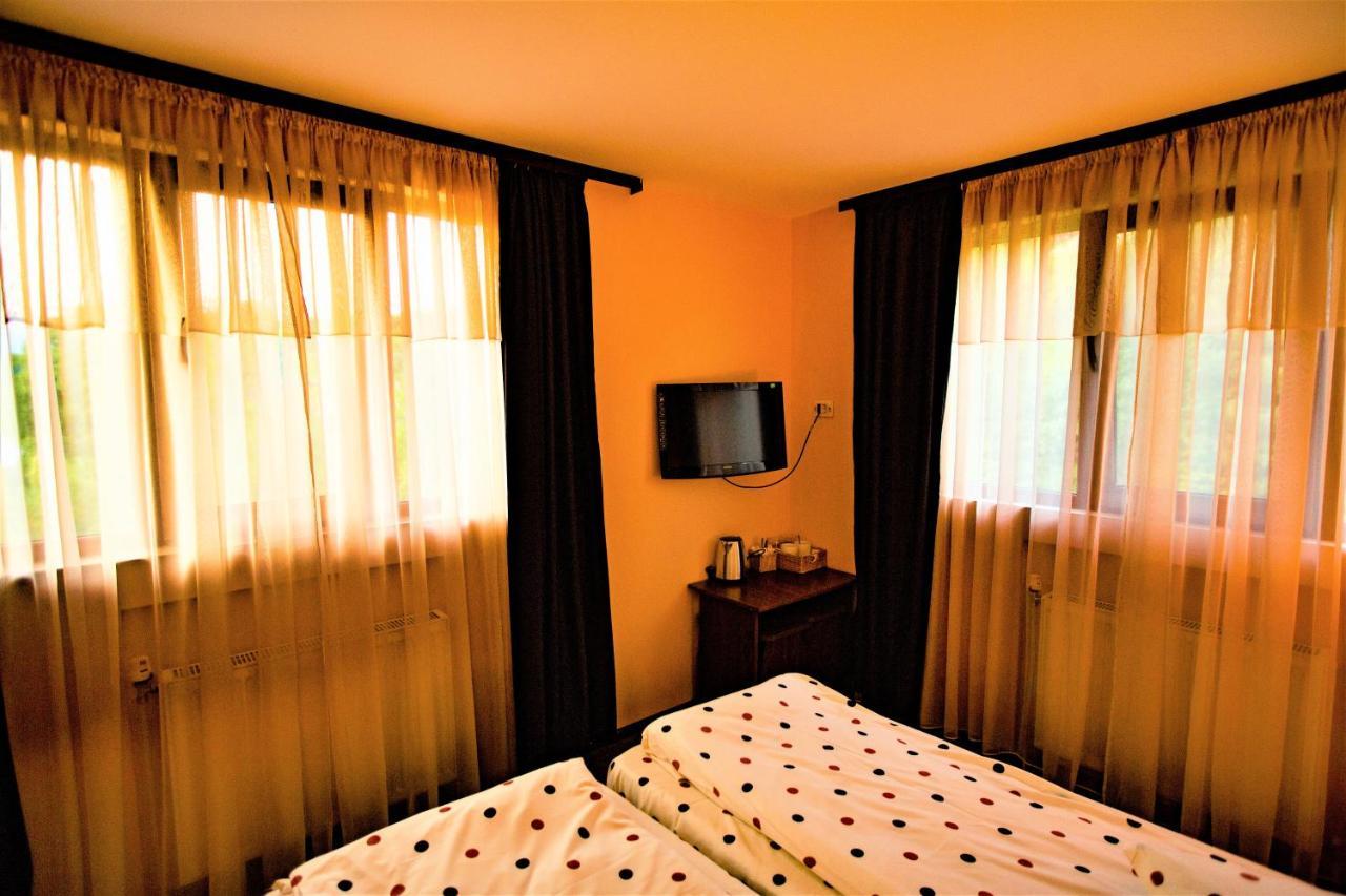 Casa Moroeni Hotel ภายนอก รูปภาพ